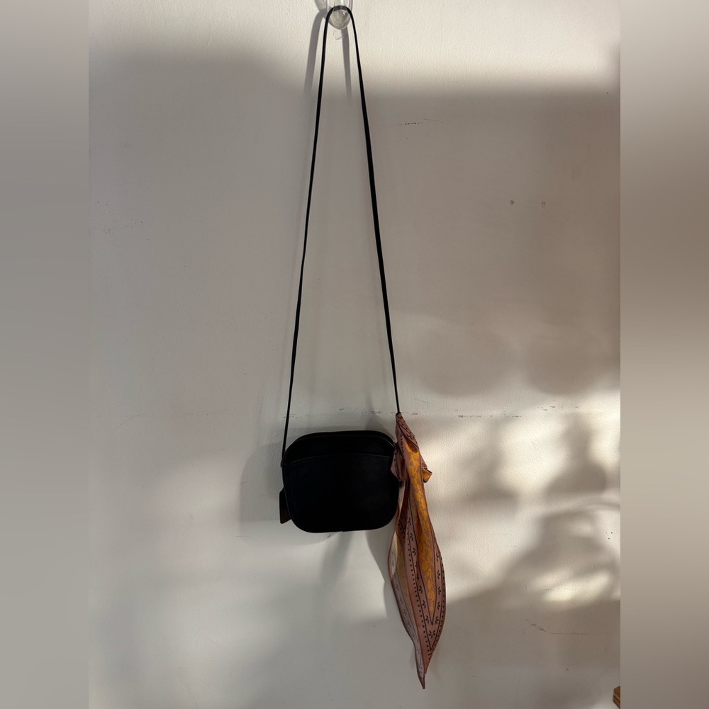 Coach vintage mini Hadley  black leather crossbody - Picture 10 of 12